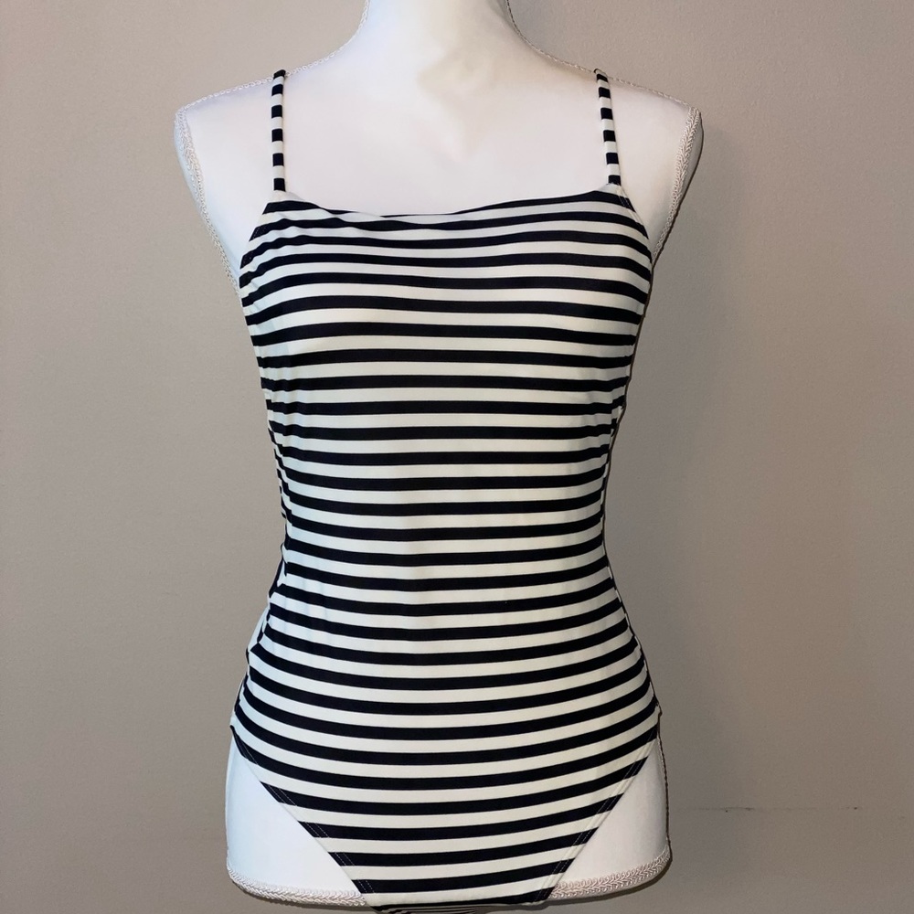 NWOT Victoria’s Secret 1 Piece Swim Suit Size S